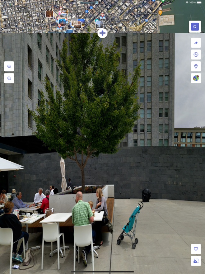 A lively plaza streamed through a live camera in MAPAS